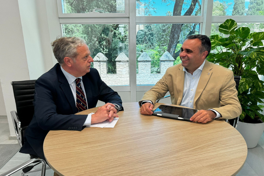 Francis Rodríguez se reúne con el presidente de la Diputación de Córdoba para abordar el futuro de la A-81
