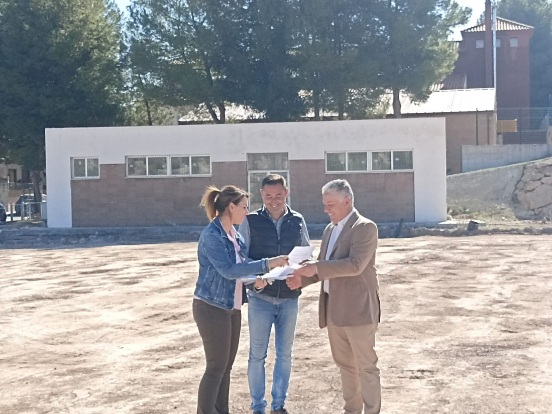 Diputación comienza las obras del campo de fútbol de Domingo Pérez