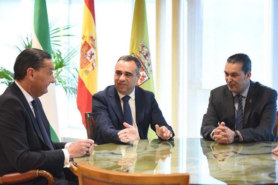 El pleno de Diputación aprueba una subvención de 265.000 euros para el Granada CF y la Fundación CB Granada
