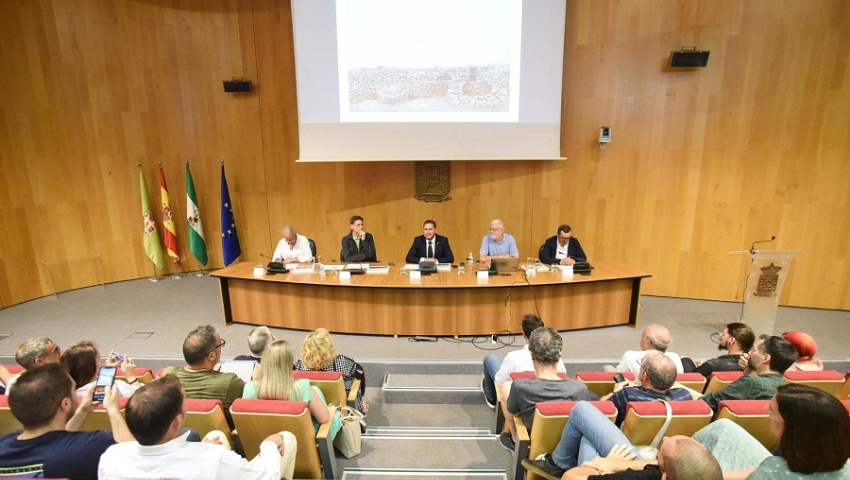 Presentada la Memoria de Actuaciones y el Programa de Conservación y Uso del Patrimonio Arqueológico y Paleontológico Rural