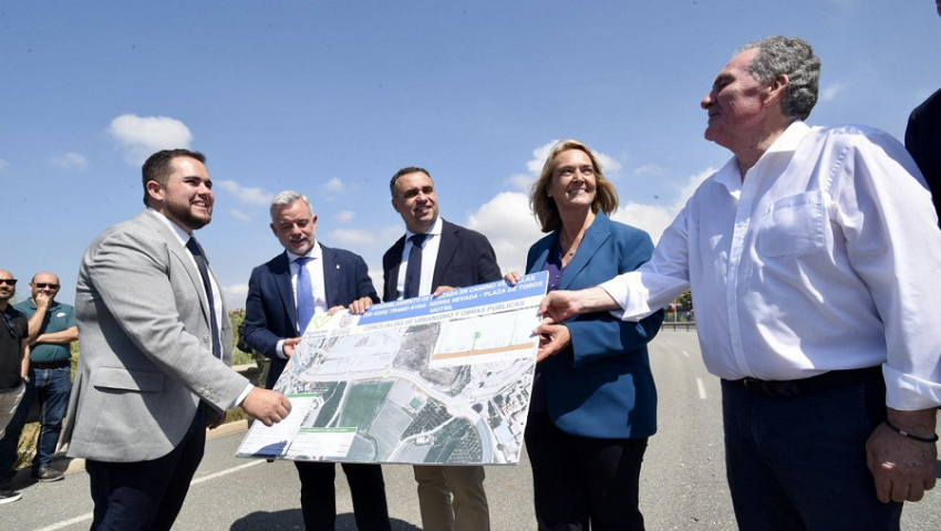 Firmado un acuerdo con el Ayuntamiento de Motril que permitirá un desdoblamiento de calzada en el Camino de las Ventillas.
