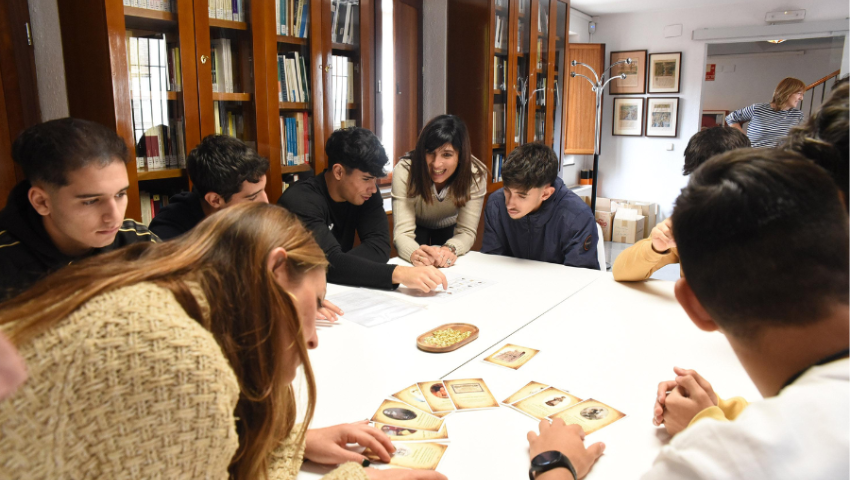La Casa Molino de Ángel Ganivet acoge un programa educativo sobre la importancia de la luz y el ahorro energético