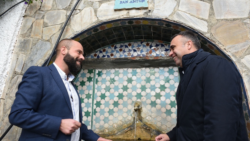 El presidente, Francis Rodríguez, y el alcalde de Soportújar, Manuel Romero