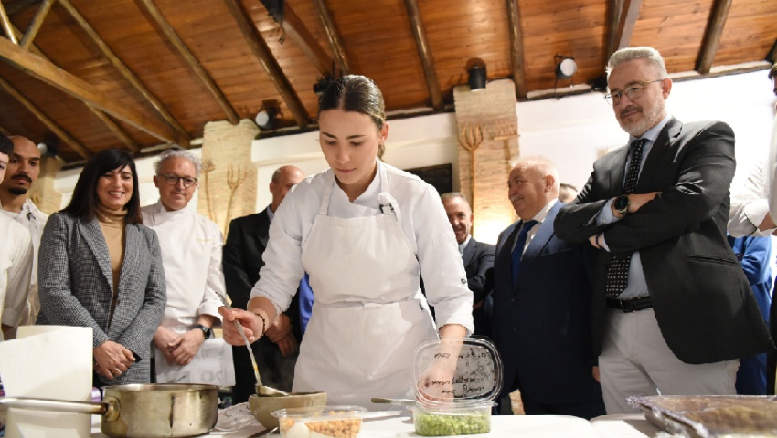 ‘Sabor Granada’ y la Escuela de Hostelería Hurtado de Mendoza promueven una propuesta gastronómica de la mano de Lorca