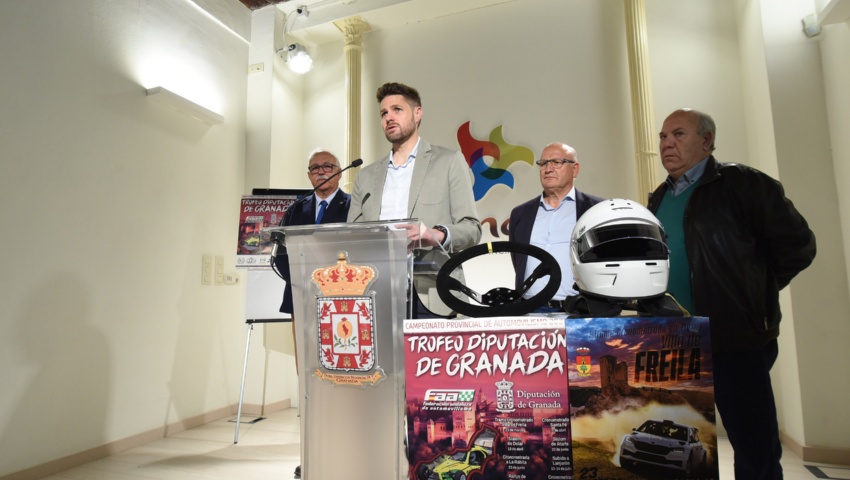 Diputado de Deportes, Eric Escobedo, en la presentación de la Copa Diputación de Automovilismo