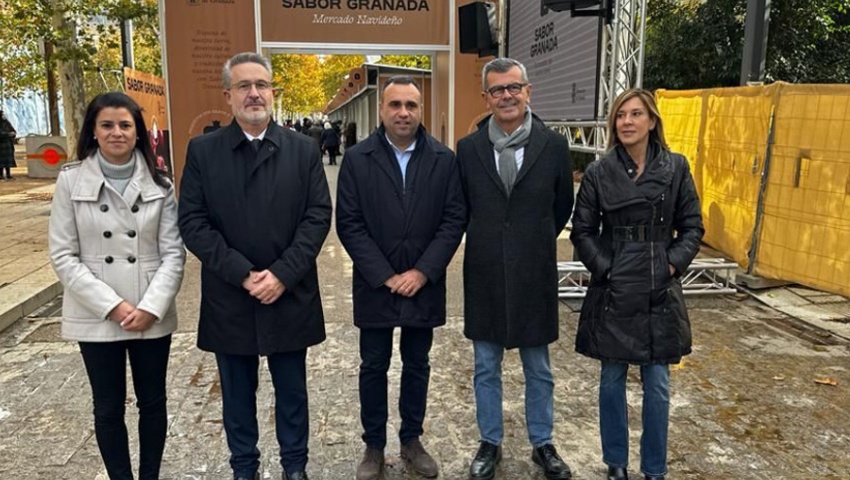 ‘Sabor Granada’ instala un mercado navideño en el Humilladero para la promoción de productos