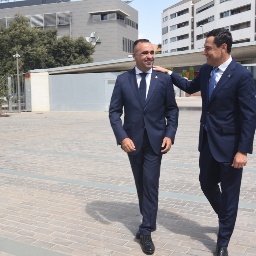 Visita Juanma Moreno a Diputación de Granada