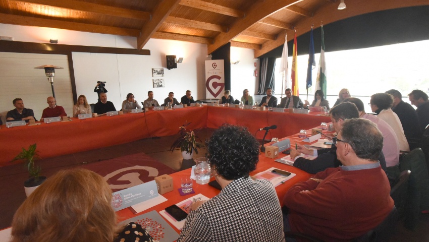 Diputación invita a instituciones y agentes económicos y sociales a sumarse al primer pacto provincial contra la despoblación