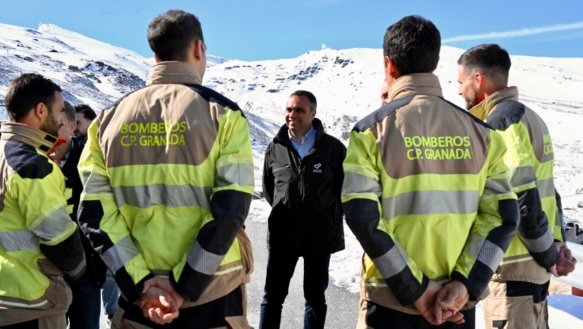 Diputación amplía el servicio del Parque de Bomberos de Sierra Nevada hasta final de temporada