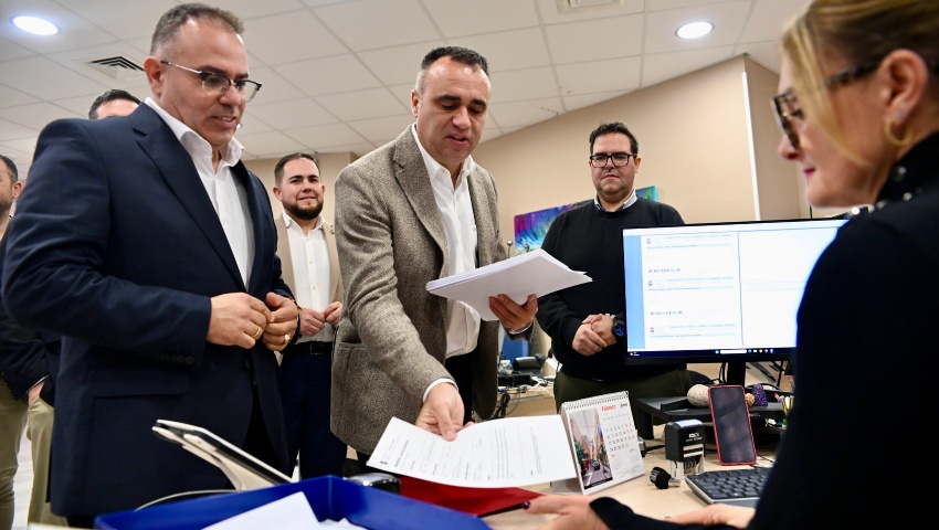 Rodríguez solicita por registro la licencia de obra para construir 60 pisos de protección pública en Almuñécar