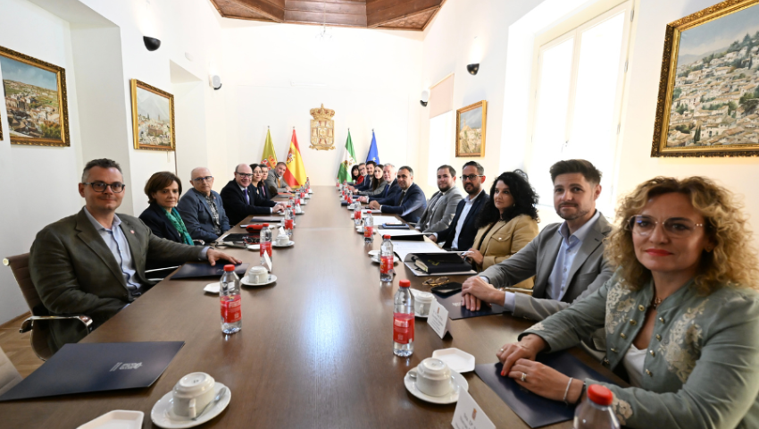 Reunión entre los Equipos de Gobierno de la Diputación y de la Universidad de Granada