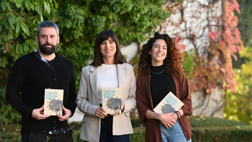 Además, la diputada ha señalado que “el ‘Premio El Príncipe Preguntón’ se ha consolidado como un referente nacional en poesía infantil, y cada edición confirma el talento emergente que existe en este género literario