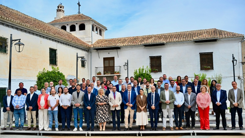 Rodríguez anuncia que la Diputación asumirá la financiación completa que corresponde a los municipios beneficiados con los Fondos FEDER