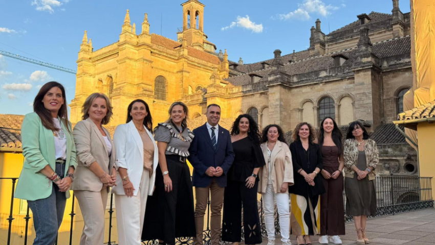 Las ocho diputaciones andaluzas coordinan en Granada la campaña institucional del 25N