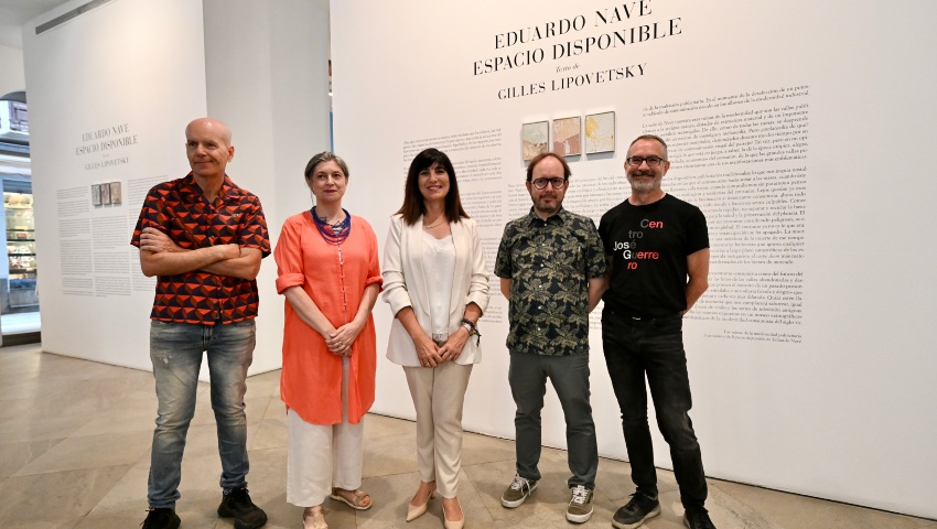 ¿Espacio disponible¿, de Eduardo Nave, un retrato de las ruinas de la modernidad publicitaria recala en el Centro José Guerrero