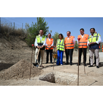 Colocada la primera piedra de la nueva línea de pretratamiento de biorresiduos en la Ecocentral Granada de Alhendín
