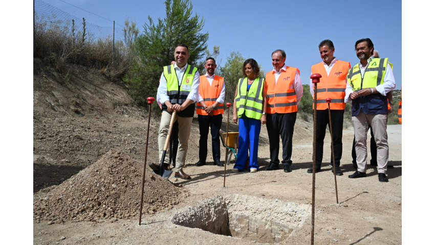 Colocada la primera piedra de la nueva línea de pretratamiento de biorresiduos en la Ecocentral Granada de Alhendín