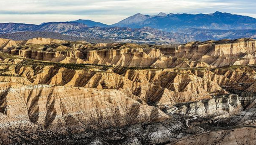 Diputación destinará 4,5 millones de euros en adecuar 91 senderos del Geoparque orientados a la práctica del senderismo