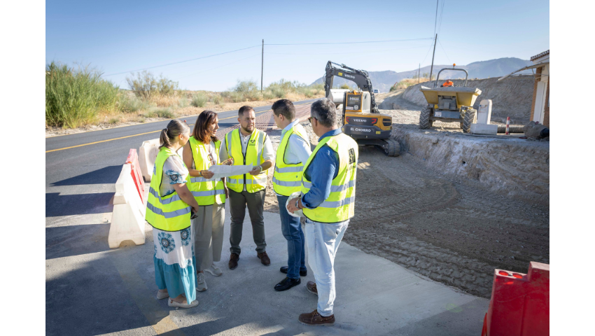 Mejoras en la carretera GR-3103 a su paso por Jun con una inversión de más de 309.000 euros