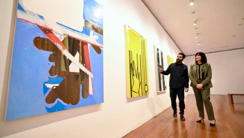 El Centro José Guerrero acoge la exposición de Rubén Guerrero ‘Supergráfico’