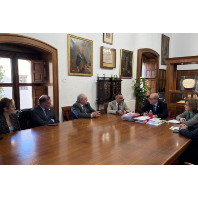 El presidente traslada a la UGR y a Cetursa su interés por la Hoya de la Mora como un nuevo espacio estratégico para la provincia