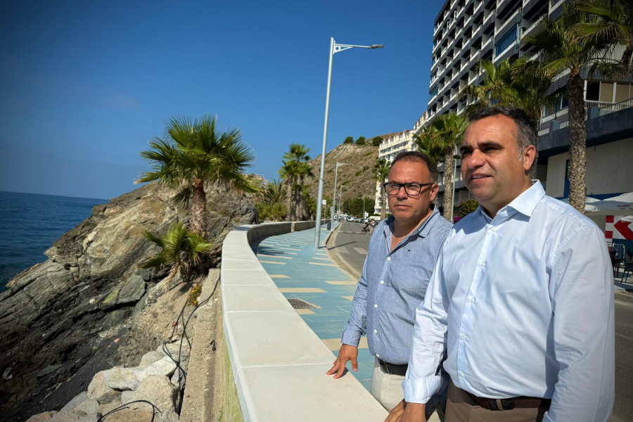 Invertidos cerca de 246.000 euros en la mejora y modernización del Paseo de Cotobro de Almuñécar