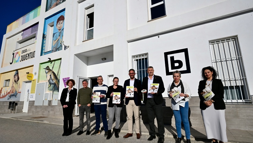 Diputación y Colegio de Veterinarios entregan recursos para abordar las políticas locales de protección animal en más de 100 municipios