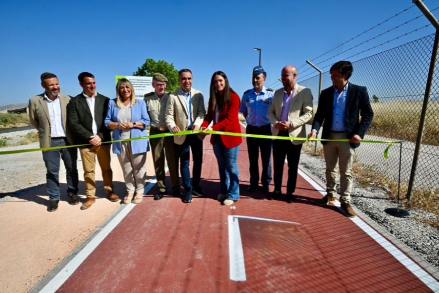 Inaugurado el gran paseo ciclopeatonal que conecta Ogíjares y Las Gabias alrededor de la Base Aérea