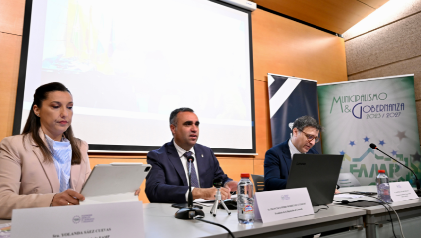 Rodríguez reivindica al Gobierno de España inversiones para la A-81 y las conexiones ferroviarias Granada-Motril y Guadix-Baza-Lorca