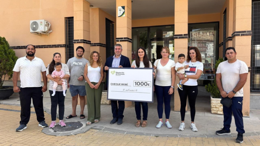 Entregados en Diezma los primeros ‘Cheque Bebé’ de la convocatoria 2026