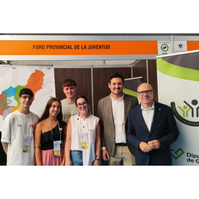 El Foro Provincial de la Juventud se acerca a la comunidad universitaria durante las Jornadas de Recepción de Estudiantes de la UGR
