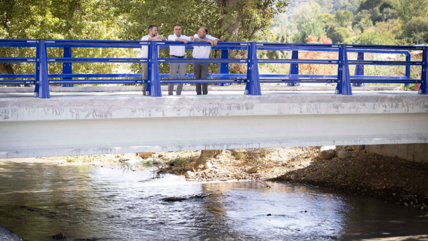 Reabierto el puente de acceso a la urbanización Aguas Blancas en Dúdar tras los daños de la DANA del mes de febrero