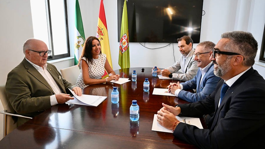 El Patronato de Turismo mantiene la línea de trabajo con Federación de Hostelería y Cámara de Comercio