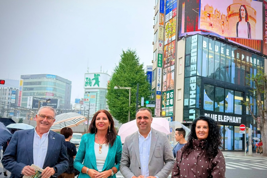 Tokio ya mira a Granada con el estreno de la campaña internacional 'Granada ante el mundo'