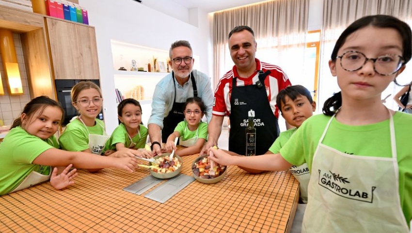 Diputación acerca la gastronomía granadina a los más pequeños a través del campamento infantil ‘GastroLab’