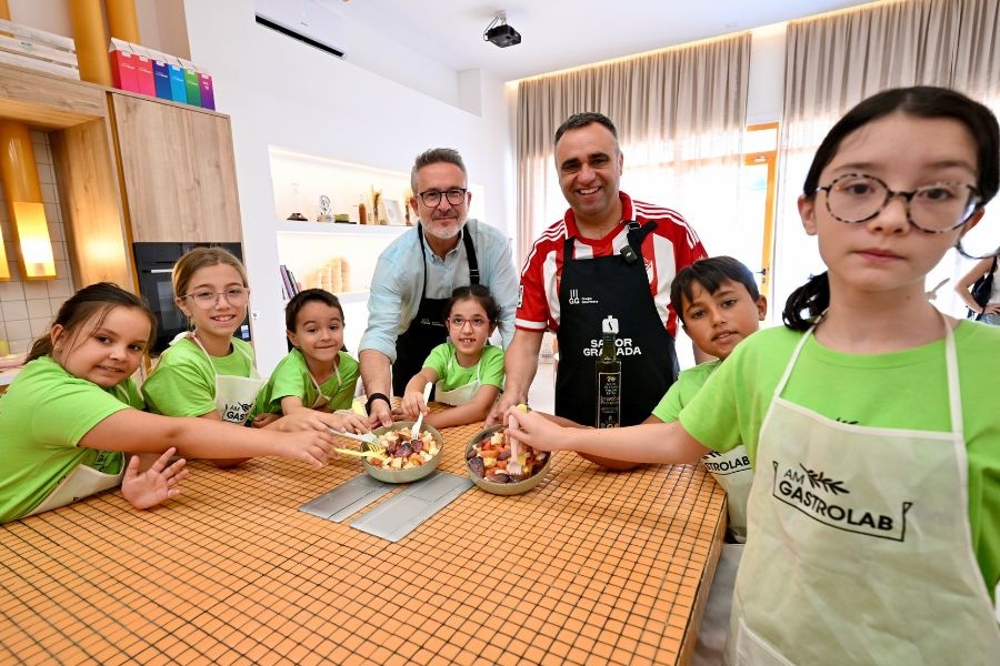 Diputación acerca la gastronomía granadina a los más pequeños a través del campamento infantil ‘GastroLab’
