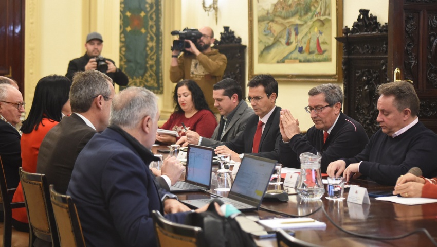 La Mesa del Aeropuerto acuerda pedir a la Junta de Andalucía un plan de choque para poner en marcha 13 posibles nuevas rutas