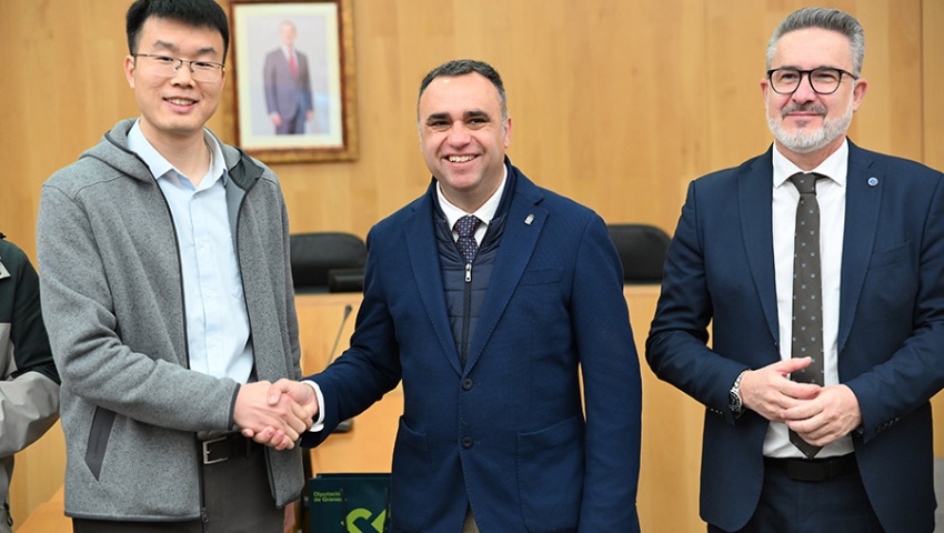 Rodríguez recibe a una delegación china de la empresa Goldwind que recorrerá diferentes emplazamientos de la provincia