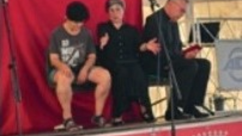 “EL OCULISTA A LA VISTA”. TALLER MUNICIPAL DE TEATRO DE MOCLÍN