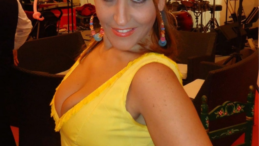 Espectáculo de copla "Anabel Navarro". Turón