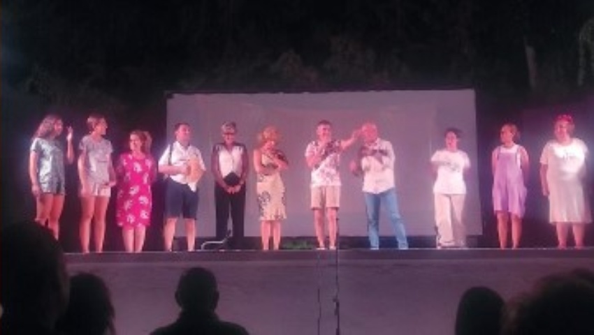 “DEPEQUES” TALLER MUNICIPAL DE TEATRO DE GALERA