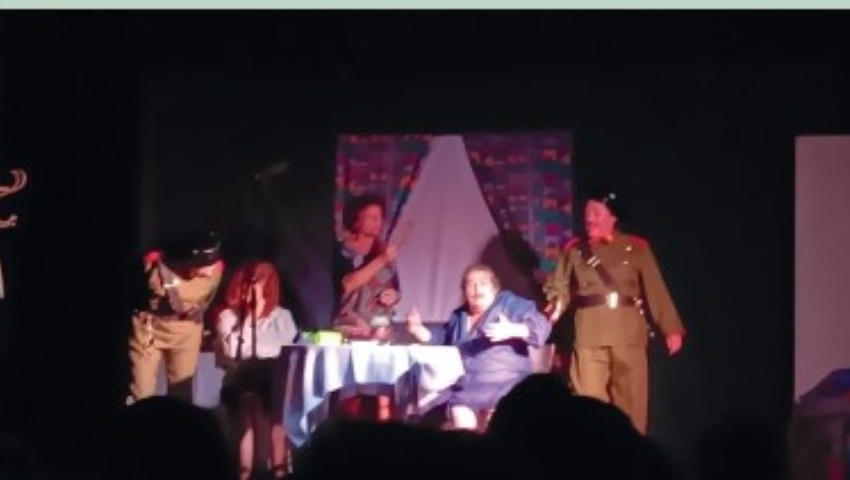 “AQUÍ NO PAGA NADIE”. TALLER MUNICIPAL DE TEATRO DE TIENA